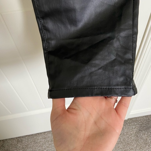 NWT | BCBGeneration women’s black faux leather pants —‎ size 27 - Picture 4 of 8